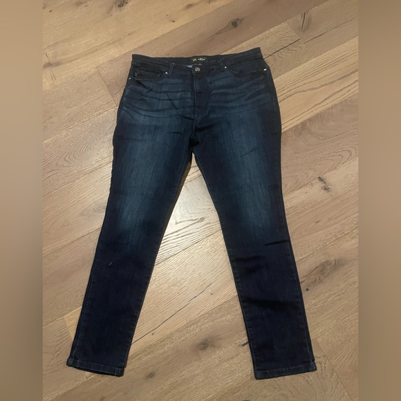 Lee 18L women’s jeans slim fit sculpting midrise skinny leg measurements in pics - Picture 7 of 11